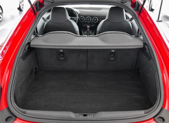 奥迪TT 2017款 TT Coupe 45 TFSI quattro 车厢座椅   后备厢