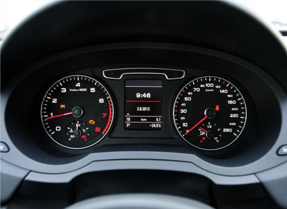 奥迪Q3(进口) 2012款 35 TFSI quattro 舒适型 中控类   仪表盘