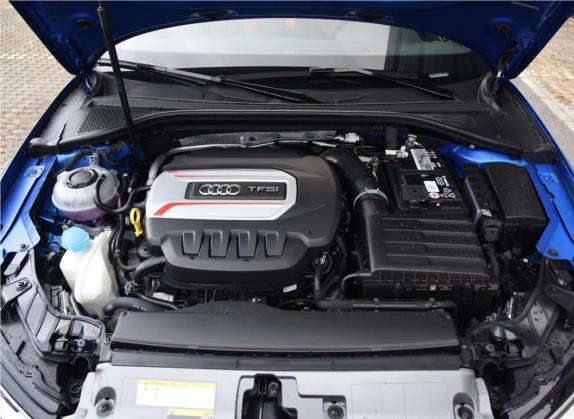 奥迪S3 2019款 S3 2.0T Limousine 其他细节类   发动机舱