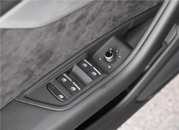 奥迪S4 2018款 S4 3.0TFSI 车厢座椅   门窗控制