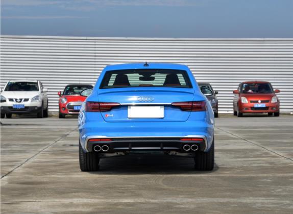 奥迪S4 2020款 S4 3.0TFSI 外观   正后