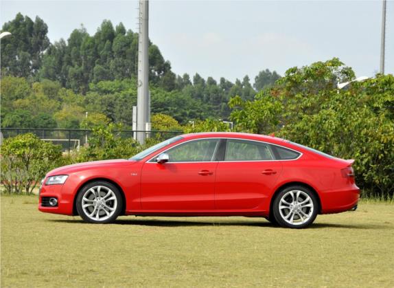 奥迪S5 2010款 S5 3.0T Sportback 外观   正侧