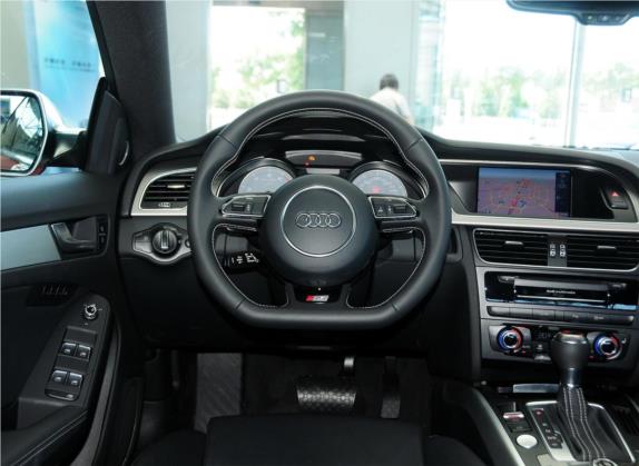 奥迪S5 2012款 S5 3.0T Sportback 中控类   驾驶位