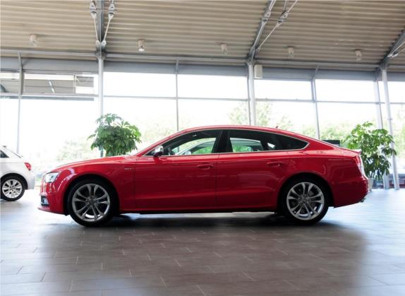 奥迪S5 2012款 S5 3.0T Sportback 外观   正侧