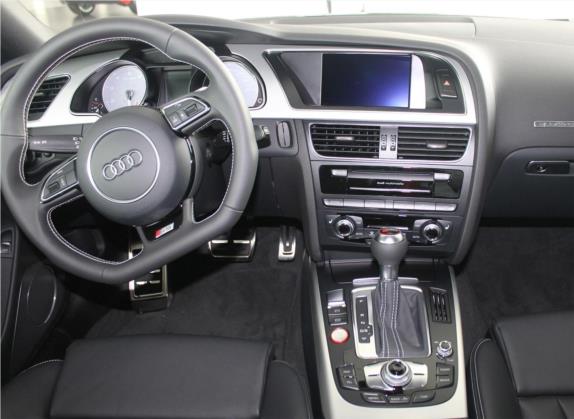 奥迪S5 2016款 S5 3.0T Coupe 中控类   驾驶位