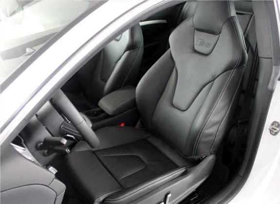 奥迪S5 2016款 S5 3.0T Coupe 车厢座椅   前排空间