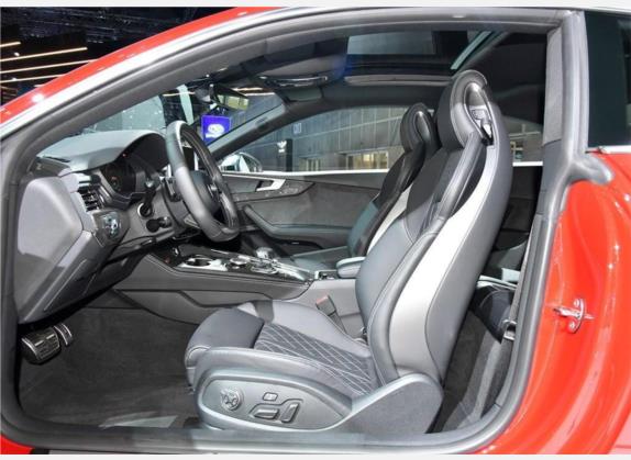 奥迪S5 2017款 S5 3.0T Coupe 车厢座椅   前排空间