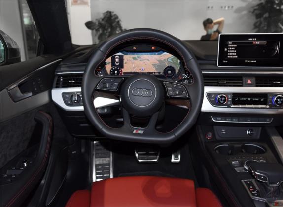奥迪S5 2017款 S5 3.0T Sportback 中控类   驾驶位