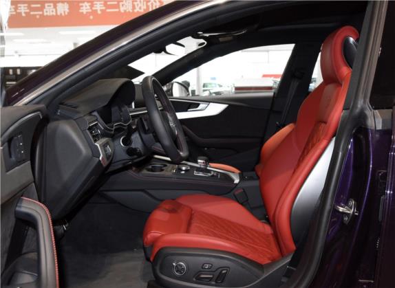 奥迪S5 2017款 S5 3.0T Sportback 车厢座椅   前排空间