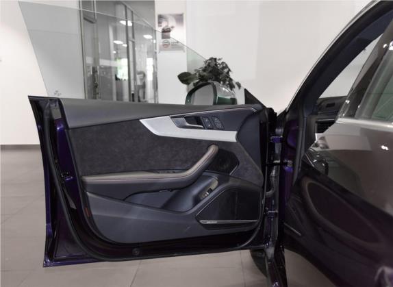 奥迪S5 2017款 S5 3.0T Sportback 车厢座椅   前门板