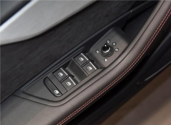 奥迪S5 2017款 S5 3.0T Sportback 车厢座椅   门窗控制
