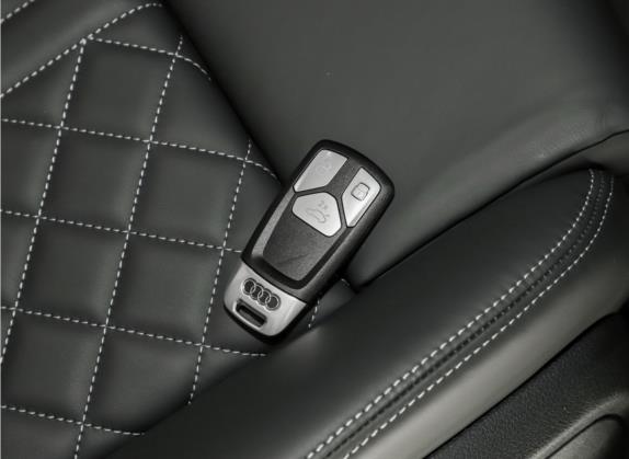 奥迪S5 2020款 S5 3.0T Cabriolet 其他细节类   钥匙