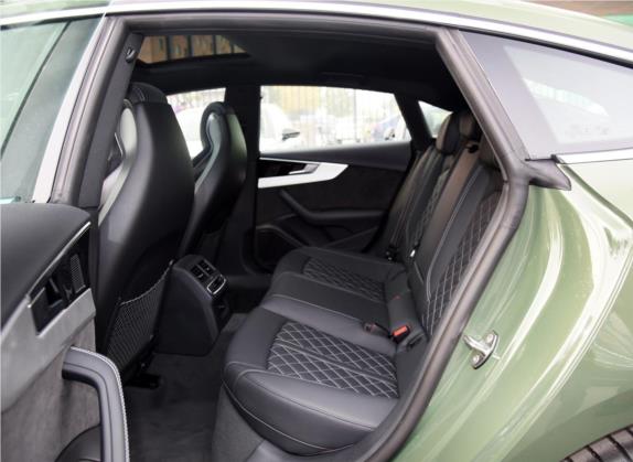 奥迪S5 2020款 S5 3.0T Sportback 车厢座椅   后排空间