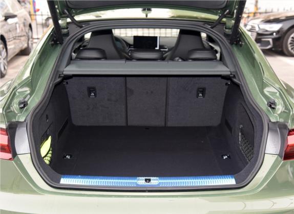 奥迪S5 2020款 S5 3.0T Sportback 车厢座椅   后备厢