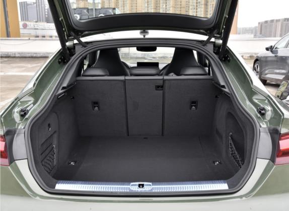 奥迪S5 2022款 S5 3.0T Sportback 车厢座椅   后备厢