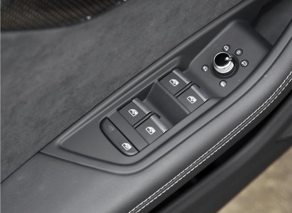 奥迪S5 2022款 S5 3.0T Sportback 车厢座椅   门窗控制
