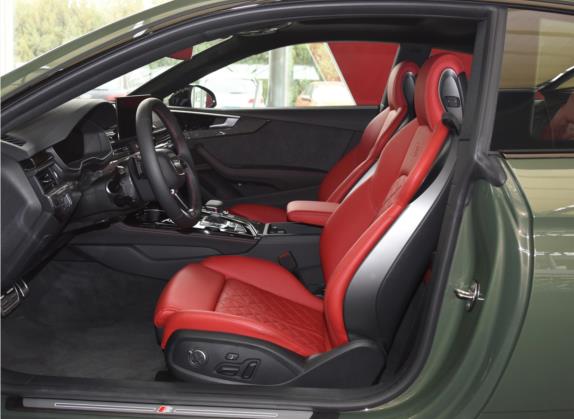 奥迪S5 2023款 S5 3.0T Coupe 车厢座椅   前排空间