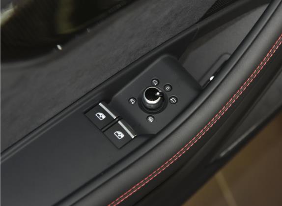 奥迪S5 2023款 S5 3.0T Coupe 车厢座椅   门窗控制