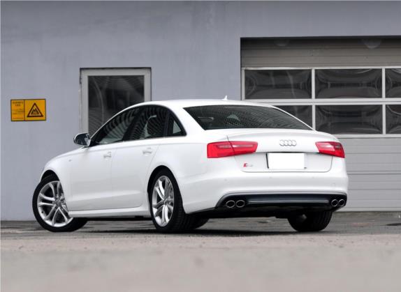 奥迪S6 2013款 S6 4.0TFSI 外观   斜后