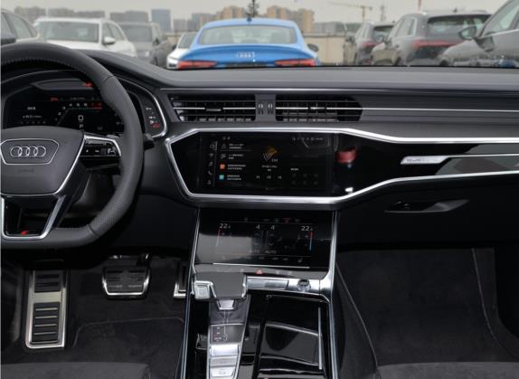 奥迪S6 2020款 S6 2.9T 中控类   中控台