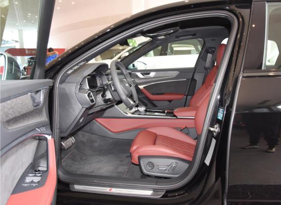 奥迪S6 2022款 S6 2.9T 车厢座椅   前排空间
