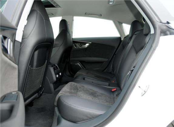 奥迪S7 2013款 4.0 TFSI quattro 车厢座椅   后排空间