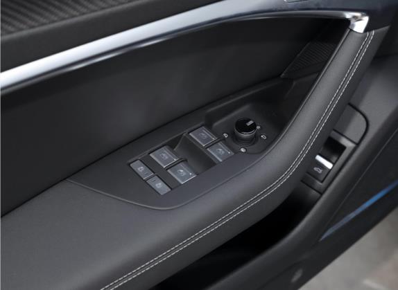 奥迪S7 2020款 2.9 TFSI quattro 车厢座椅   门窗控制