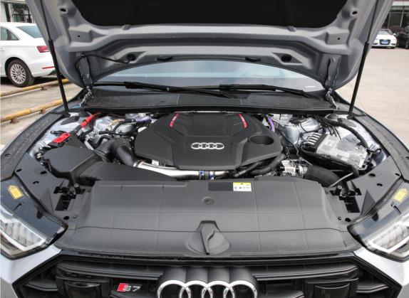 奥迪S7 2022款 2.9 TFSI quattro 其他细节类   发动机舱
