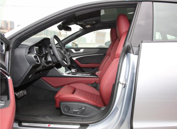 奥迪S7 2022款 2.9 TFSI quattro 车厢座椅   前排空间