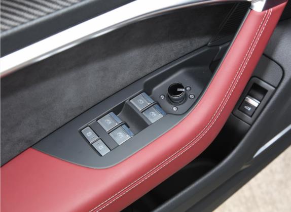 奥迪S7 2022款 2.9 TFSI quattro 车厢座椅   门窗控制