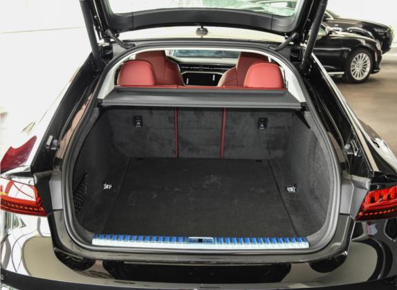 奥迪S7 2023款 2.9 TFSI quattro 车厢座椅   后备厢