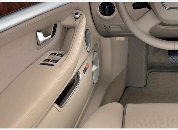 奥迪S8 2008款 S8 5.2FSI quattro 车厢座椅   门窗控制