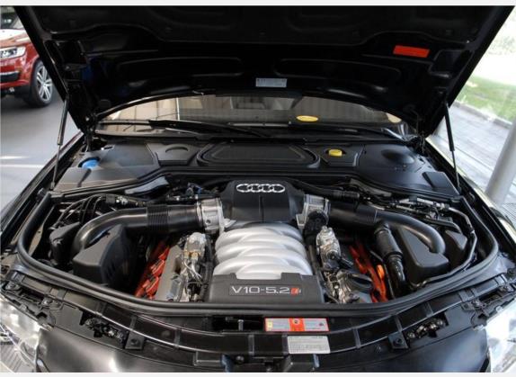 奥迪S8 2009款 S8 5.2 FSI quattro 其他细节类   发动机舱