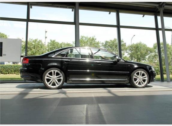 奥迪S8 2009款 S8 5.2 FSI quattro 外观   正侧
