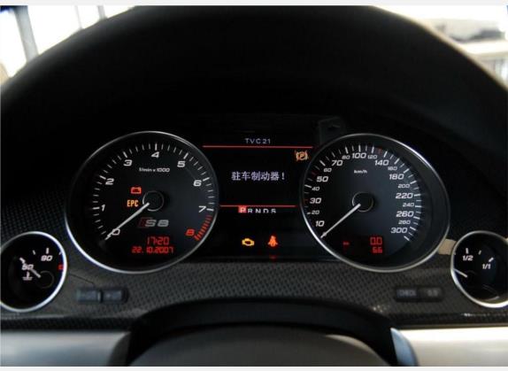 奥迪S8 2009款 S8 5.2 FSI quattro 中控类   仪表盘