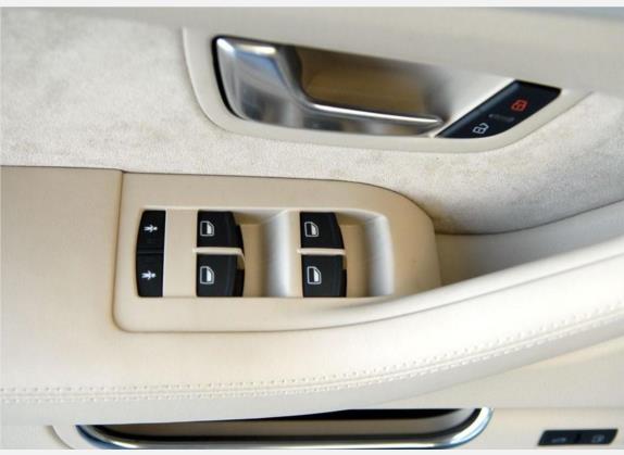 奥迪S8 2009款 S8 5.2 FSI quattro 车厢座椅   门窗控制