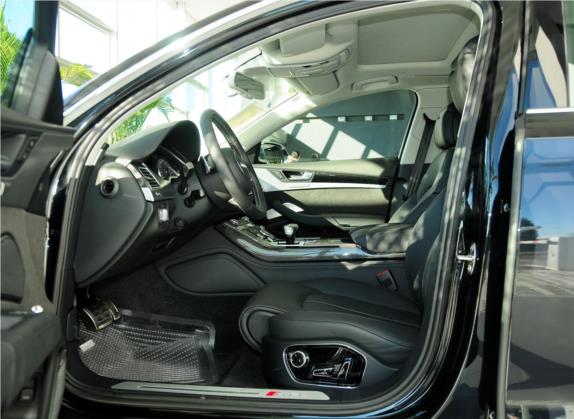 奥迪S8 2013款 S8 4.0TFSI quattro 车厢座椅   前排空间