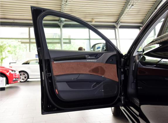 奥迪S8 2016款 S8 4.0TFSI quattro 车厢座椅   前门板