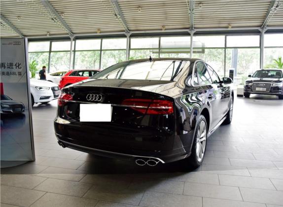 奥迪S8 2016款 S8 4.0TFSI quattro 外观   斜后