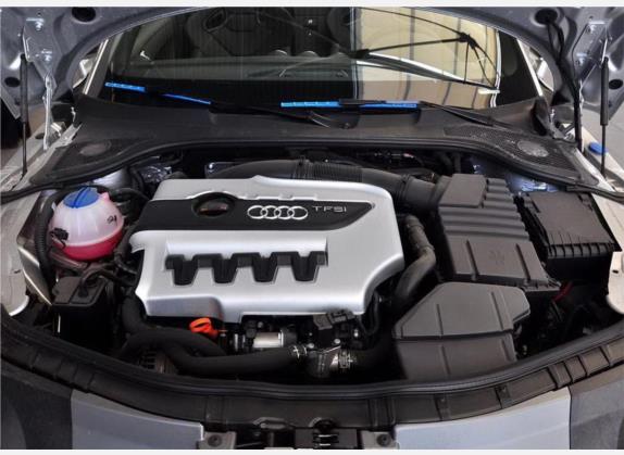 奥迪TTS 2008款 TTS Roadster 2.0TFSI quattro 其他细节类   发动机舱