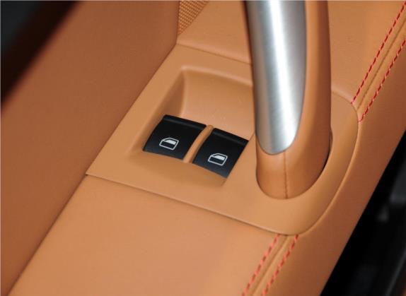 奥迪TTS 2011款 TTS Roadster 2.0TFSI quattro 车厢座椅   门窗控制