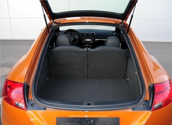 奥迪TTS 2013款 TTS Coupe 2.0TFSI quattro 车厢座椅   后备厢