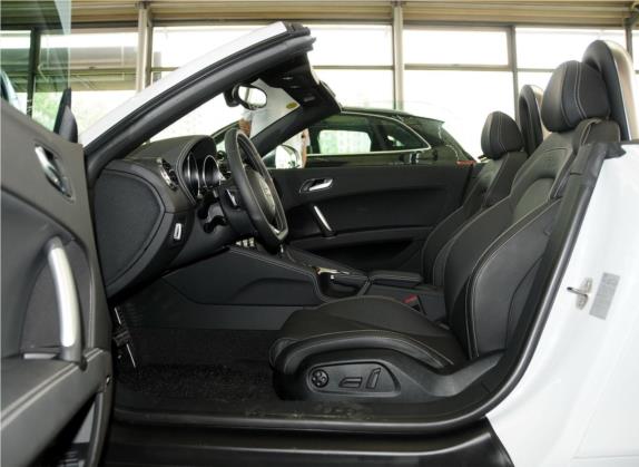 奥迪TTS 2013款 TTS Roadster 2.0TFSI quattro 车厢座椅   前排空间