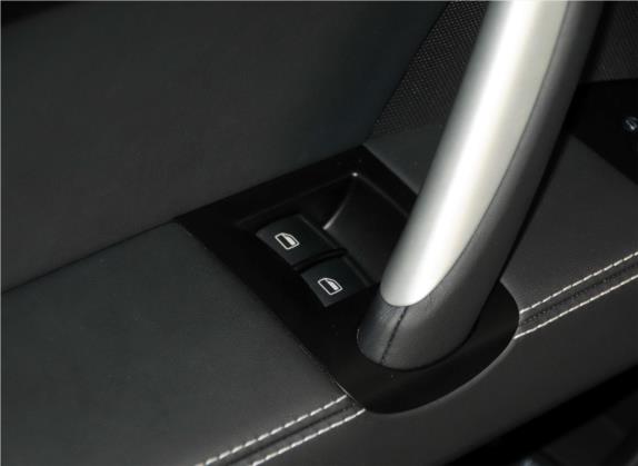 奥迪TTS 2013款 TTS Roadster 2.0TFSI quattro 车厢座椅   门窗控制