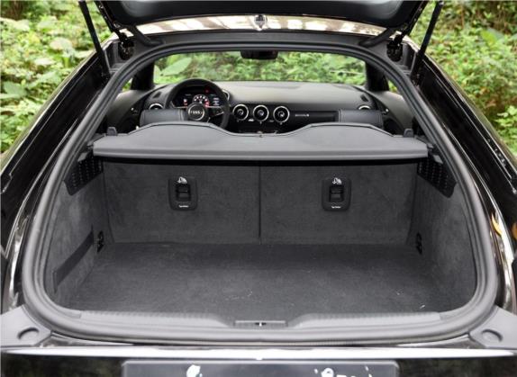 奥迪TTS 2016款 TTS Coupe 2.0TFSI quattro 车厢座椅   后备厢