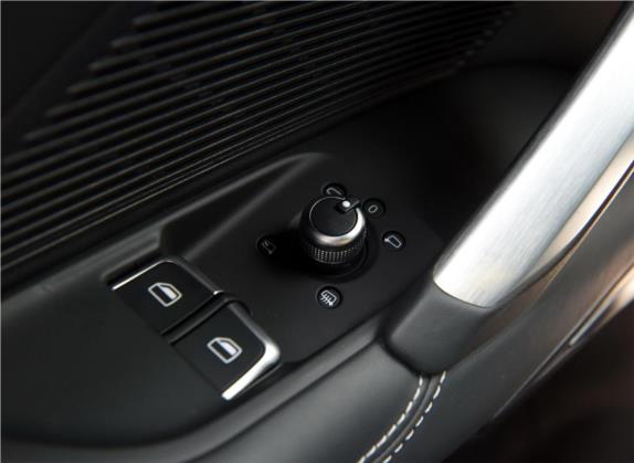 奥迪TTS 2016款 TTS Coupe 2.0TFSI quattro 车厢座椅   门窗控制