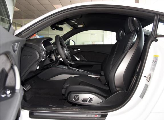 奥迪TTS 2017款 TTS Coupe 2.0TFSI quattro 车厢座椅   前排空间