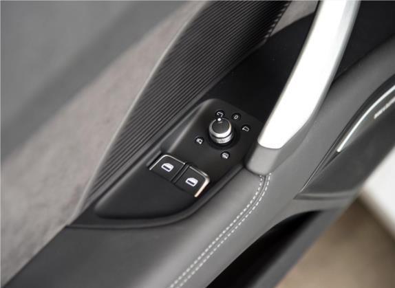 奥迪TTS 2017款 TTS Coupe 2.0TFSI quattro 车厢座椅   门窗控制