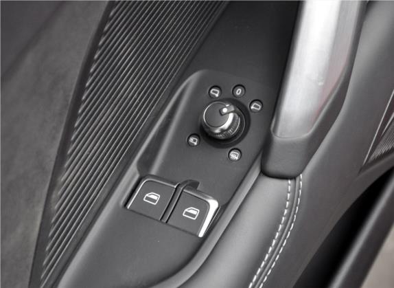 奥迪TTS 2017款 TTS Roadster 2.0TFSI quattro 车厢座椅   门窗控制