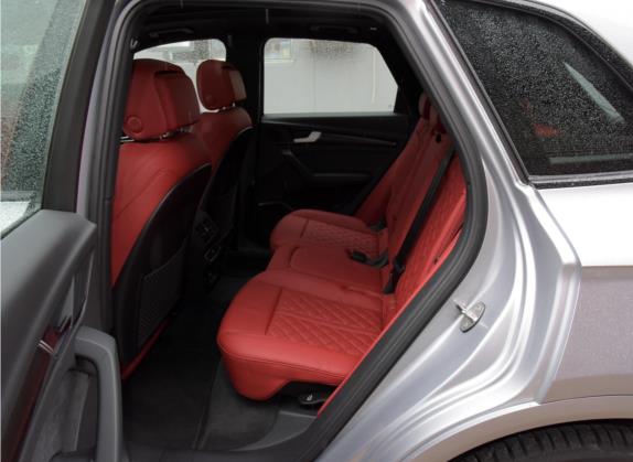 奥迪SQ5 2021款 3.0 TFSI quattro 车厢座椅   后排空间